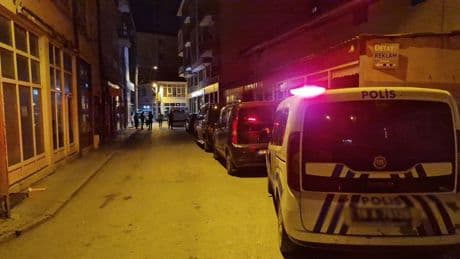 Yakınlarının haber alamadığı yaşlı kadın yalnız yaşadığı evinde ölü bulundu