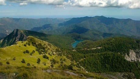 Escursionista disperso a Buggio, ritrovato in buone condizioni da una donna sul sentiero