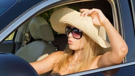 Drivers risking £1,000 fine by doing this during 26C 'mini-heatwave' this week