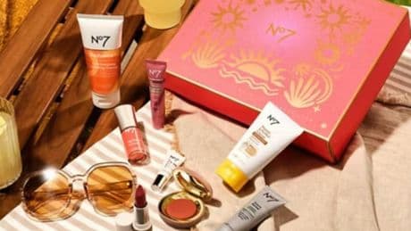 Boots £35 No7 Beauty Vault that sold out in days last year is back and worth £104