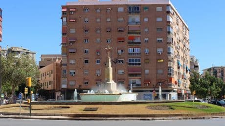 Nuevo tiroteo en Málaga: vecinos de Cruz de Humilladero alertan de un herido tras escuchar varios disparos
