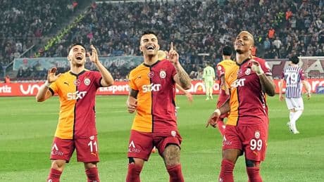 Galatasaray şampiyonluğa koşuyor!
