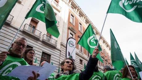 CSIF presiona al Gobierno con una propuesta de ley para blindar la subida salarial por norma