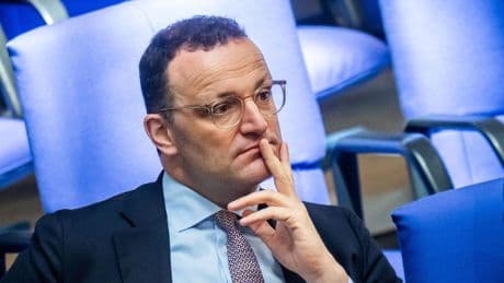 RTL/n-tv-Trendbarometer: Aktuelle Umfrage: Spahn unten durch, Union verliert Abstand auf AfD