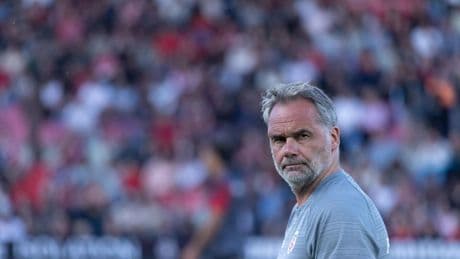 Top 14 : «Vous avez huit jours pour revenir avec un autre état d’esprit», la colère froide du Toulousain Ugo Mola envers ses joueurs