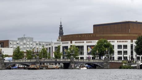 Ziekteverzuim onder Amsterdamse ambtenaren blijft stijgen: ’Schrikbarende cijfers’