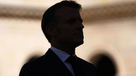 Emmanuel Macron, un président vulnérable après une dissolution et deux échecs de gouvernement