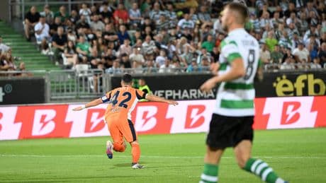 Başakşehir'de siftahı Ömer Ali Şahiner yaptı