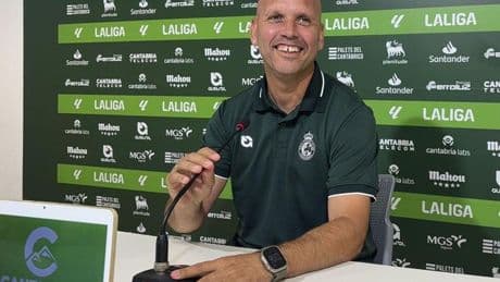 Las "dudas" del Racing para enfrentarse al Castellón (y al calor)