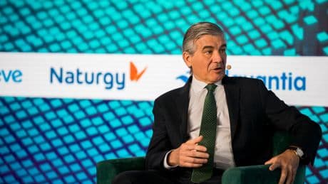 ¿Vender en el mercado o acudir a la oferta? Cómo sacar partido a la autoopa de Naturgy