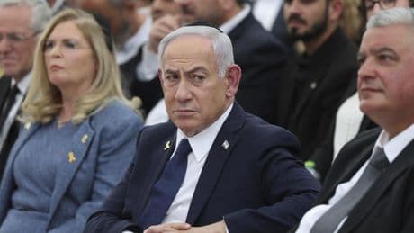 Israel bombardea un cuartel de Hamás y Netanyahu alerta de que los militares “”acabarán el trabajo en días”