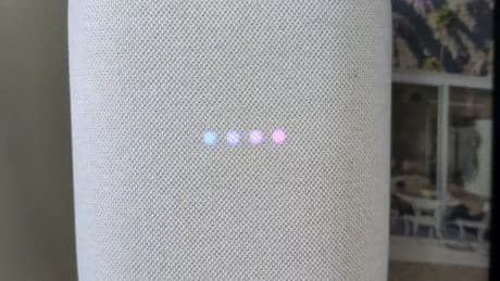 Si tienes un altavoz Google Nest, esto te interesa: están apareciendo nuevas luces y este es su significado