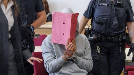 Gewaltkriminalität: Mordprozess um Messerstiche bei bezahltem Sex