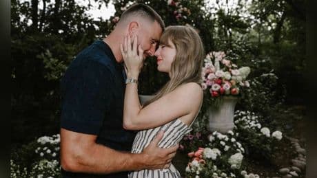 Taylor Swift und Travis Kelce: Warum die Welt von diesem Paar besessen ist