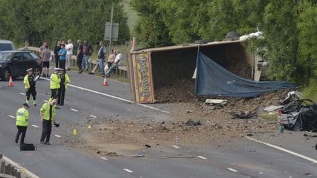 ‘People will miss flights from Stansted’ after overturned lorry shuts down M11