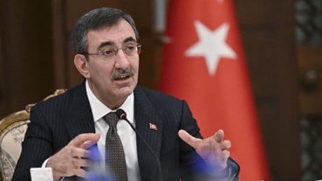 Yılmaz: Türkiye, dönüşüm sürecinde avantajlı konumda