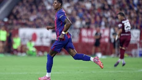 Marcus Rashford scores first goal for Barcelona in 5-0 rout
