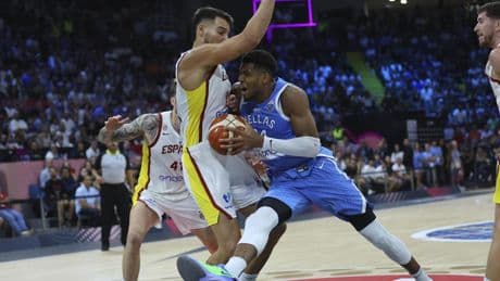 86-90: España vive su jueves negro y queda eliminada