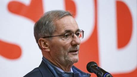 Matthias Platzeck: Früherer SPD-Chef Platzeck verteidigt Reisen nach Moskau