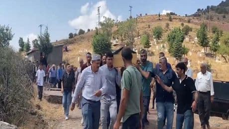 Elazığ’da maden ocağındaki göçükte ölen işçi, son yolculuğuna uğurlandı