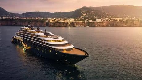 Un príncipe saudí quiso pasar sus vacaciones navegando por Grecia. Eran tantos que tuvieron que alquilar crucero de lujo
