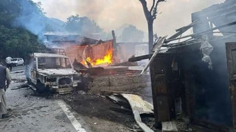 Pakistán intercepta dos drones sobre su territorio mientras sopesa su respuesta a los bombardeos de la India