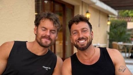 Sam Thompson shows off toned physique in holiday snaps as he soaks up sun with family