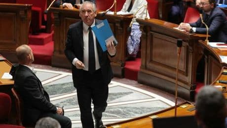 L’idée d’un référendum sur le budget évoquée par François Bayrou accueillie avec circonspection à gauche et à droite