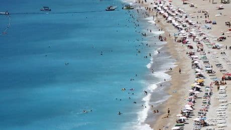 Beautiful European country attracting 4.8m Brits hit with 'risky' FCDO warning