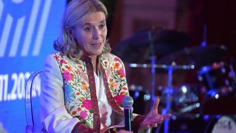Elisabetta Belloni si dimette, la ex 007 molla anche la von der Leyen