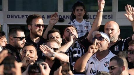 Alemin gözü yaşlı, Orkun zaten Beşiktaşlı!