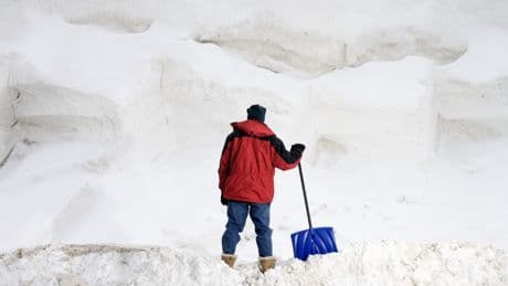 Klingt seltsam, aber: Warum wir jetzt über Schneeschaufeln reden müssen
