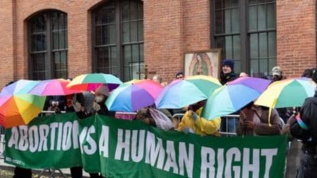 Georgia: Kind von hirntoter Schwangerer Adriana Smith entbunden