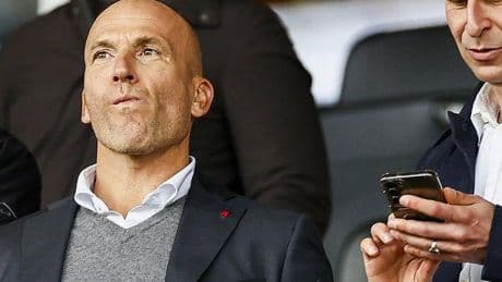 ’Deze moeilijke keuze ligt nu bij de Ajax-directie’