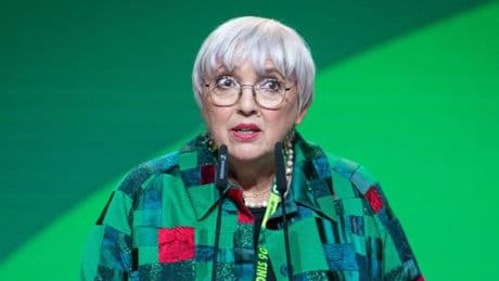Claudia Roth wird 70: Nervensäge aus Leidenschaft