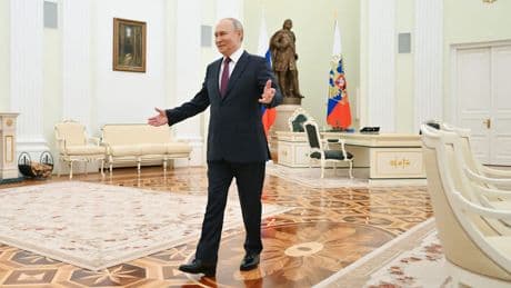 Unter Freunden? - Putin empfängt Trump-Gesandten mit offenen Armen