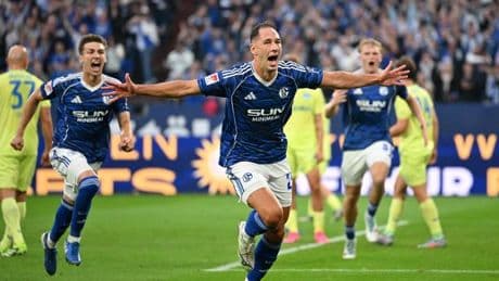 2. Bundesliga : Schalke gewinnt Zweitligaauftakt gegen Hertha