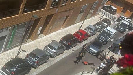 Intenta huir en bicicleta de la Policía, se le rompe la cadena y acaba en el hospital por un golpe en la cabeza en Zaragoza