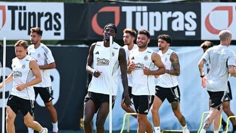 Beşiktaş'ın Shakhtar Donetsk maçı kamp kadrosu açıklandı
