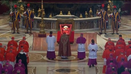 Mort du pape François: au moins 50 chefs d'Etat élus et dix souverains seront présents aux obsèques