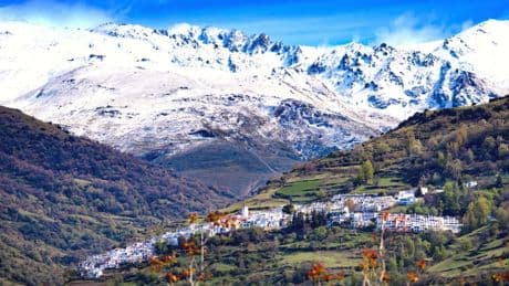 La ruta de senderismo en Granada con vistas únicas de Sierra Nevada