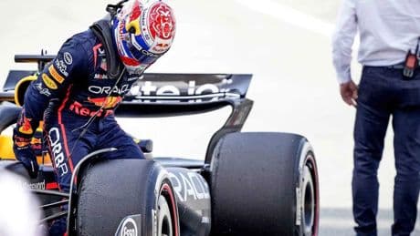Max Verstappen heeft geen spijt van spelen voor eigen rechter na geblunder Red Bull: ‘Ik zal volgende keer tissues meenemen’