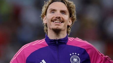Transferpolitik des FC Bayern: 100 Millionen für Woltemade? Karl Marx wäre begeistert