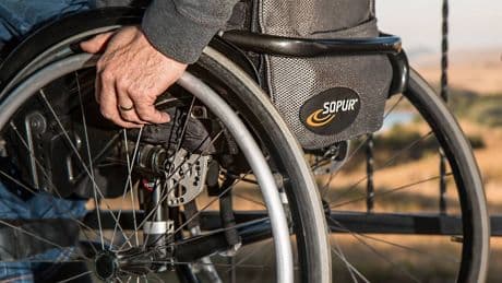 La parola disabilità in Costituzione: cosa prevede la proposta della maggioranza