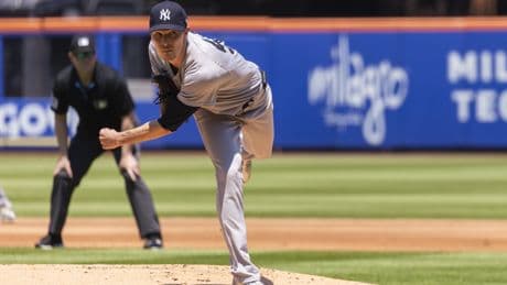 Yankees muster just enough offense for win over Mets to salvage Subway Series finale