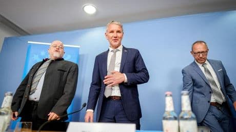AfD und Verfassungsschutz: Höcke und Urban legen Gutachten gegen Beobachtung vor