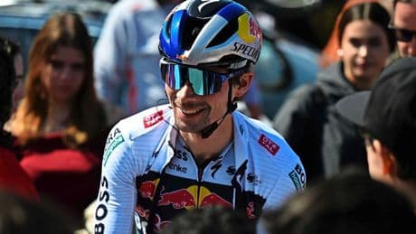 Primoz Roglic krijgt waarschuwing richting Giro d’Italia: ’We zijn klaar voor de strijd’