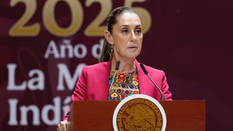 México expulsa a 26 miembros de cárteles requeridos por EEUU