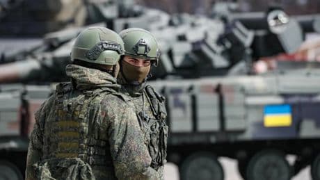 El ejército ruso avanza en la creación de una zona de seguridad con toma de localidad en Sumi