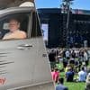 “Relatiebreuken, braaksel en oneerbare voorstellen, we maken het allemaal mee”: met taxichauffeur Wim (58) op de baan tijdens Rock Werchter